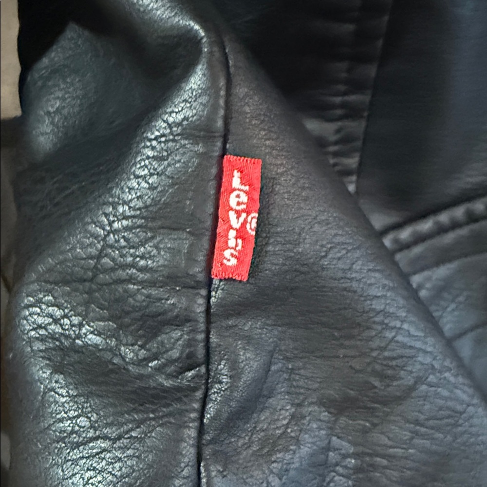 Levi's Classic Black Faux Leather Moto Jacket. Women’s Size Small - Picture 9 of 12